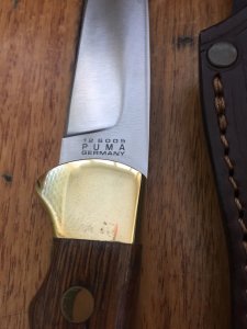 Puma Knife: Puma 1990 4 Star Fixed Blade Nicker Knife with Walnut Handle 46092