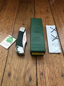 Puma Knife: Puma Rare 1993 Back Packer Folding Knife in original Green Box # 27391