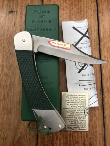 Puma Knife: Puma Rare 1993 Back Packer Folding Knife in original Green Box # 27391