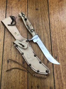 Puma Knife: Puma 11 6394 Original 1989 Hunters Companion in original sheath