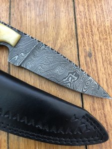 Damascus Knife: Damascus Knife Drop-point Blade with Camel Bone Handle