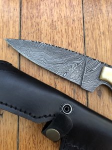 Damascus Knife: Damascus Knife Drop-point Blade with Camel Bone Handle