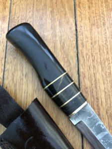 Damascus Knife: UK Made 300 Layer Damascus BushCraft Knife with Black Buffalo Handle