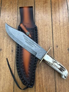 Damascus Knife: Damascus Western Alamo Bowie with Fat Sambar Deer Antler Handle