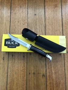 Buck Knife: Buck Woodsman 102 with Black Phenolic Handle