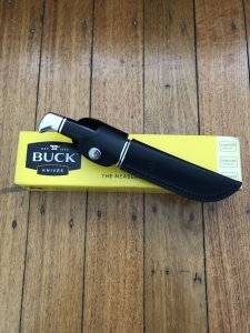Buck Knife: Buck Woodsman 102 with Black Phenolic Handle