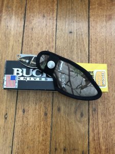 Buck Knife: Buck 196 Mini Alpha Hunter Camo Handle