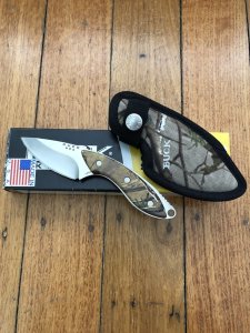 Buck Knife: Buck 196 Mini Alpha Hunter Camo Handle