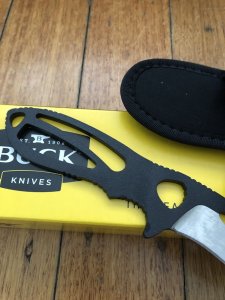 Buck Knife: Buck 141 Large Paklite Skinner in Black