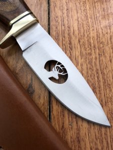 Buck Knife: Buck Rare 192 Vanguard Knife with White Tail Deer Profile Cutout