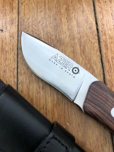 Azero Knives: Skinning knife with Violet Palisander Wood Handle Leather Sheath and Firestarter