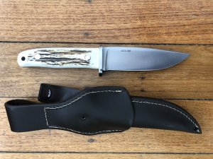 Azero Knives: Hunting knife with Sambar Deer Antler Handle & Leather Sheath