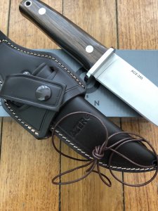 Azero Knives: Hunting knife with Ebony Wood Handle & Leather Sheath