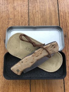 Azero Knives : Curly Birch Wood Handle Pocket Knife