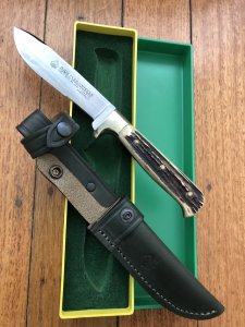 Puma Knife: Puma 1985 Jagdnicker Knife with Stag Handle & Green & Yellow Box