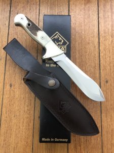 Puma Knife: Puma Rare 2006 SPECIAL EDITION White Hunter Model 50 with Stag Handle 116075 in Original Wooden Box