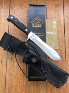 Puma Knife: Puma Original White Hunter II Knife in original Black sheath and Box