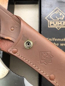 Puma Knife: Puma Rare Original 2002 New Hunter Model 118375 in original sheath and box.