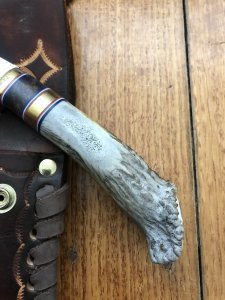 Ken Richardson Custom Handmade 3.5" Blade Hunter with Carved Eagle Deer Antler Handle & Custom Sheath