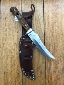 Puma Knife: Puma Vintage 1970 Skinner Handmade Knife with Stag Antler Handle