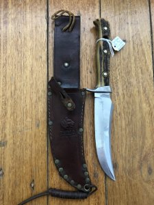 Puma Knife: Puma Vintage Pre-64 Skinner Handmade Knife with Stag Antler Handle