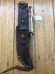 Puma Knife: Puma Vintage Pre-64 Skinner Handmade Knife with Stag Antler Handle
