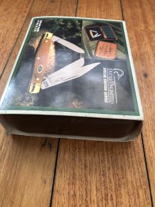 Schrade Ducks Unlimited USA-Made Special Edition Stockman knife in Wooden Gift Box