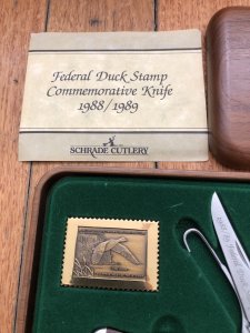 Schrade Ducks Unlimited USA-Made Federal Duck Stamp 1988-89 Bird knife in Wooden Gift Box