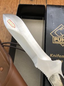 Puma Knife: Puma Rare Original 2001 Dark Stag New Hunter Model 118375 in original sheath and box.