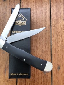 Puma Knife: Puma 2010 Trapper Lockback Knife with Black Buffalo Handle & Box
