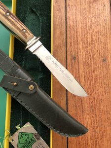 Puma Knife: Puma 1982 Jagdnicker Knife with Stag Handle & Green & Yellow Box #27282