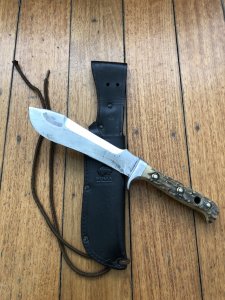 Puma Knife: Puma Vintage 1968 White Hunter with Stag Handle & Original Sheath