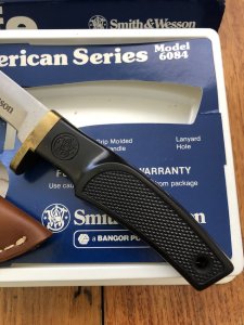 Smith & Wesson Knife: 1980’s Smith & Wesson American series Model 6084 Knife in Display Box