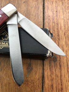 Puma Knife: Puma Trapper Lockback Knife with Red Smooth Bone Handle