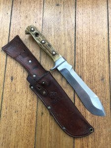Puma Knife: Puma Vintage 1968 White Hunter with Stag Handle & Original Sheath