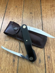 Puma Knife: Puma Rare 1967 model 863 Angler Knife complete with needle and custom pouch #42607