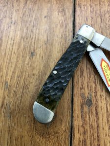 Puma Knife: Puma Trapper Lockback Knife with Green Jigged Bone Handle