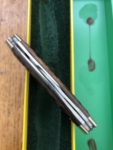 Puma Knife: Puma Rare Original 1977 Boxed 675 Stock Knife with Red Bone Handle
