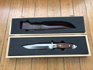 Puma Knife: 1990's Puma Rare German Cougar Jacaranda Knife in Original Wooden Box