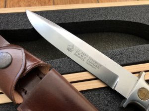 Puma Knife: 1990's Puma Rare German Cougar Jacaranda Knife in Original Wooden Box