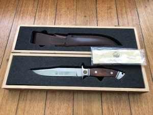 Puma Knife: 1990's Puma Rare German Cougar Jacaranda Knife in Original Wooden Box