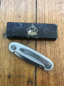 Puma Knife: Puma 2003 Medium OVAL Stag Slab Linerlock Folding Knife in original box