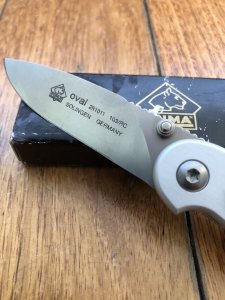Puma Knife: Puma 2003 Medium OVAL Stag Slab Linerlock Folding Knife in original box