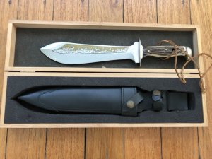 Puma Knife: Puma 1978 Gold Engraved Waidblatt knife in original wooden box #23872