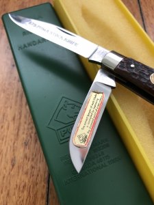 Puma Knife: Puma Rare Original 1969 Boxed 675 Stock Knife with Red Bone Handle