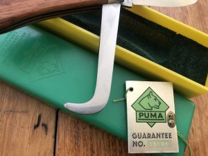 Puma Knife: Puma 1981 model 555 Horse Trekker Twin Blade Folding Knife with Jacaranda Handle Box and matching Warranty