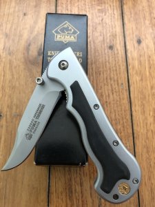 Puma Knife: Puma THUNDER 230600 Plain Edge Linerlock Folding Knife