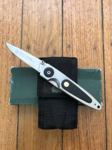 Puma Knife: Puma HUNTEC II Black Plain Edge Linerlock Folding Knife