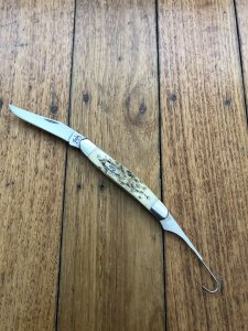 Case USA Knife: Circa 2005 Model 6247H Bird Hunting Knife Amber Jigged Bone Handled Folding Pocket Knife