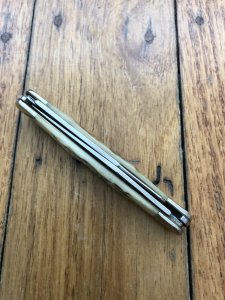 Case USA Knife: Circa 2005 Model 6247H Bird Hunting Knife Amber Jigged Bone Handled Folding Pocket Knife